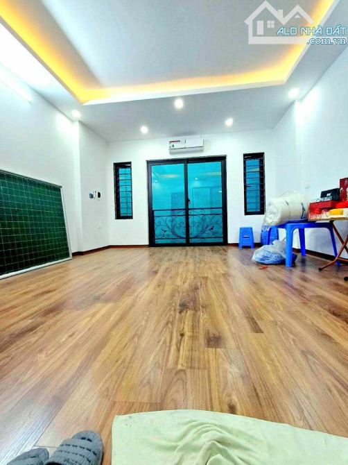 Bán nhà dt 47m2, 5 tầng, ô tô đỗ cửa, đường Đại Mỗ, ngã tư Vạn Phúc Hà Đông, giá 7.8 tỷ - 2