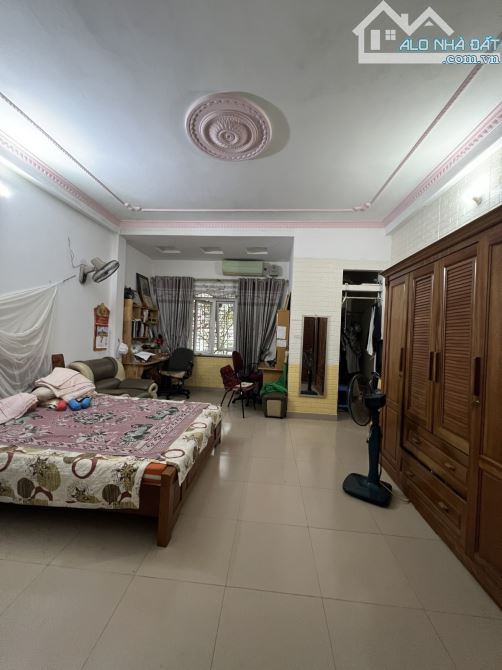 bán nhà Hồ Ba Mẫu, Lê Duẩn. Giá đầu tư, DT 82 m2, 4 tầng giá 10 tỷ. - 3