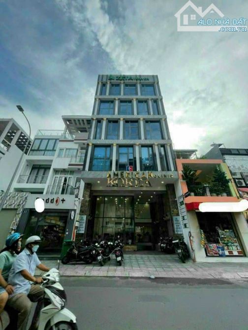 Hàng kín ! Bán building mặt tiền Lê văn Sỹ 8,2 x 20m, 7 tầng- HĐT 230tr. Giá chỉ 68 tỷ, Q3