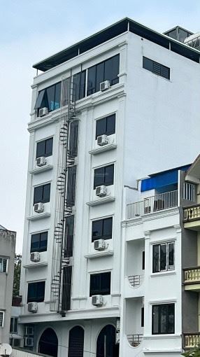 CCMN 8 tầng 216m2, 2 mặt đường ô tô tránh, 70 phòng. Sát Vinhomes. Trước nhà QH công viên