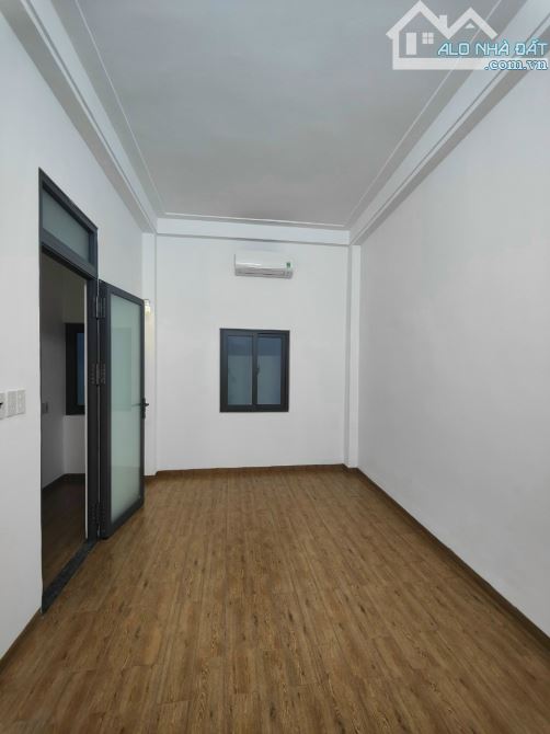 CẦN BÁN NHÀ 03 TẦNG MẶT TIỀN ĐƯỜNG MẠC ĐĨNH CHI TP NHA TRANG GIÁ 8 TỶ