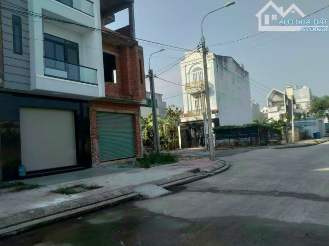 Giá 5,2 tỷ. Bán đất khu dân cư Phúc Hiếu, Hiệp Hoà. DT 4,5 x18,3m. Đường 10m.