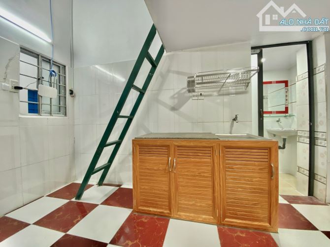 Phòng giá rẻ- Kế Bên Đại Học IUH và Văn Lang - 1