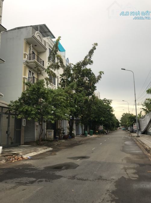 Tha thiết cần bán miếng Đất  p An Phú. Q2, DT: 4x20m. 16 tỷ giam còn: 13,2 tỷ. bán gấp - 2