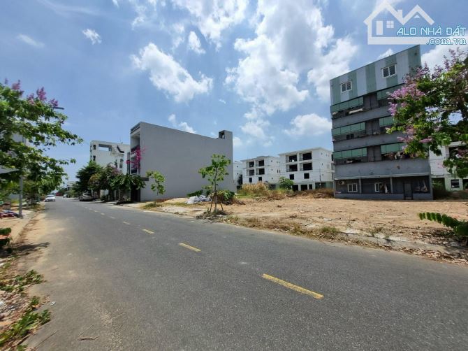 Cho thuê 420m2 đất mặt tiền đường 7m5 Trần Minh Tông khu A1 Phương Trang gần biển 25 triệu - 2