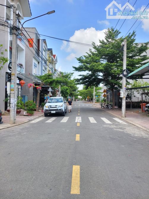 3,25Tỷ TL🔥 Bán đất góc 2MT KDC Lê Phong Tân Bình (Ngang 5m) p.Tân Bình Tp.Dĩ An - 3