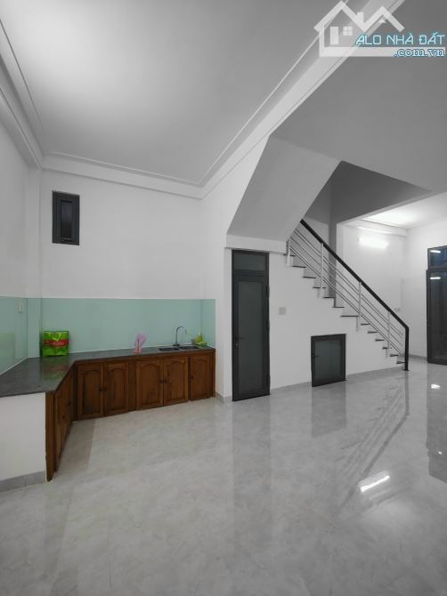 CẦN BÁN NHÀ 03 TẦNG MẶT TIỀN ĐƯỜNG MẠC ĐĨNH CHI TP NHA TRANG GIÁ 8 TỶ - 4