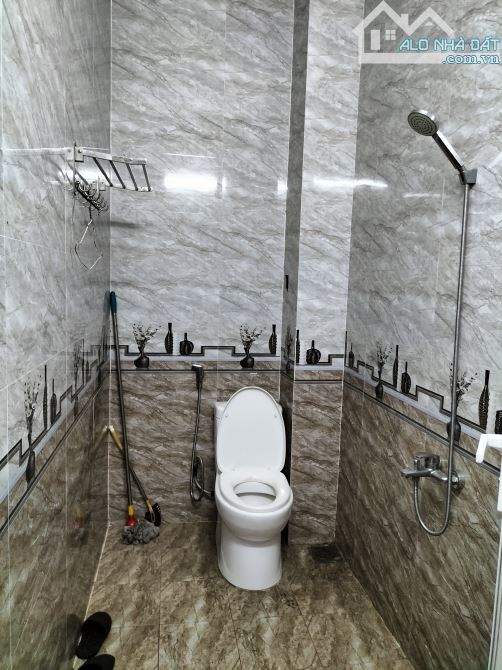 THANH LÝ NHÀ 3 MÊ 120M2 ĐƯỜNG 7M5 TẠI LIÊN CHIỂU. - 6