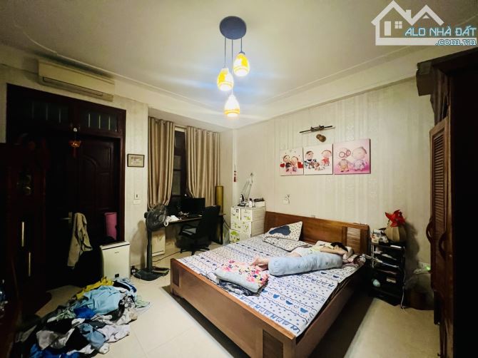 Bán nhà Văn Quán 80m2 5 tầng mặt tiền 4.5m hơn 19 tỷ ôtô tránh Kinh Doanh vỉa hè LHCC