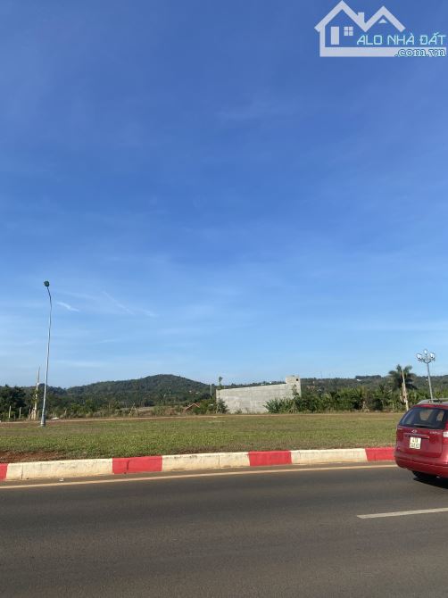đại lộ đông tây con đường huyết mạch nối liền trung tâm tp với sân bay