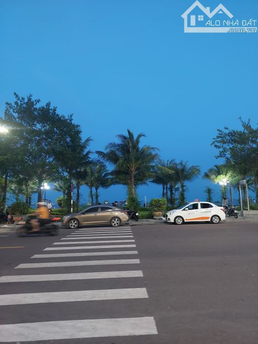 BÁN NHANH KHÁCH SẠN:19 PHÒNG,KHU ĐƯỜNG XUÂN DIỆU -NGUYỄN LẠC GIÁ BÁN:19TỶ - 1