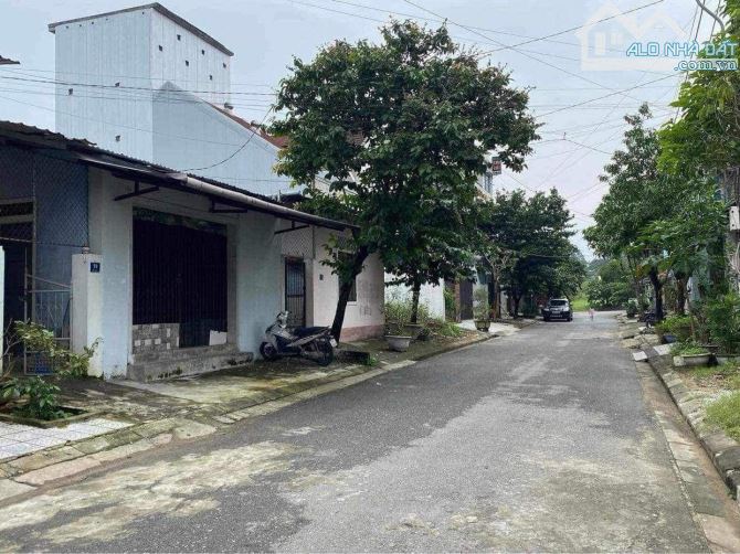 Bán đất tặng dãy trọ thu nhập ổn định. Kinh doanh tốt - 1