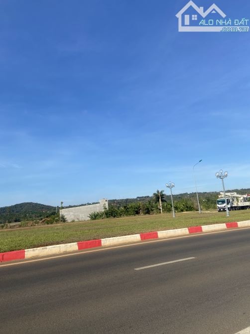 đại lộ đông tây con đường huyết mạch nối liền trung tâm tp với sân bay - 1