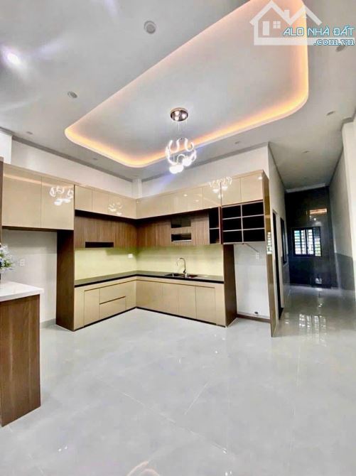 BÁN NHÀ GẦN CHỢ 26 TÂN PHONG, 175m2 SÀN SỬ DỤNG, SỔ RIÊNG THỔ - 2