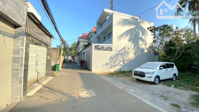 Bán đất 94,6m2 Hẻm 87 Bưng Ông Thoàn, Phú Hữu, Quận 9 - DT: 81m2 Ngang 4m vuông vắn