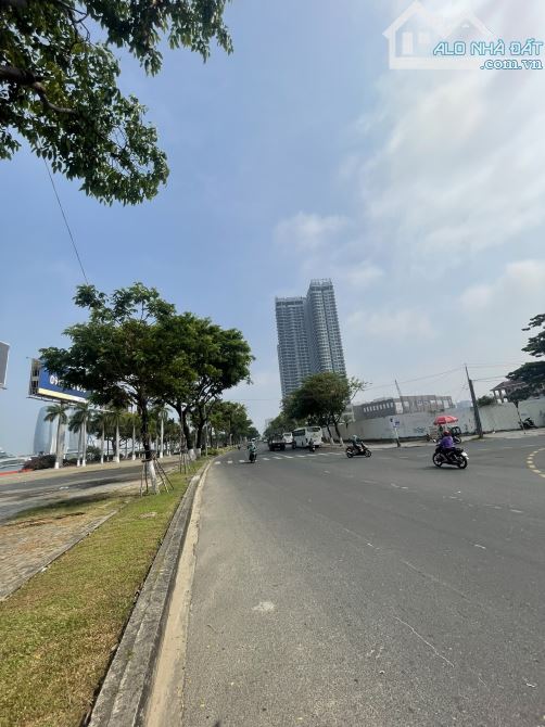 Chính chủ cần bán góc xây khách sạn Trần Hưng Đạo, Sơn Trà, Đà Nẵng