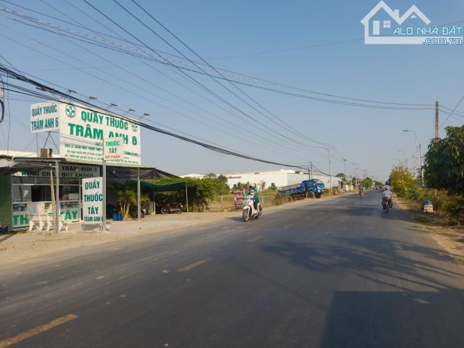 Quá Rẻ, 239 triệu sở hữu 500m2 đất vườn view kênh cực đẹp