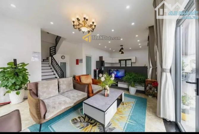 VILLA SÂN VƯỜN CÓ VIEW NGANG 14M 200M2 6P HẺM ÔTÔ ĐƯỜNG NAM HỒ GIÁ 10,5 TỶ - 1