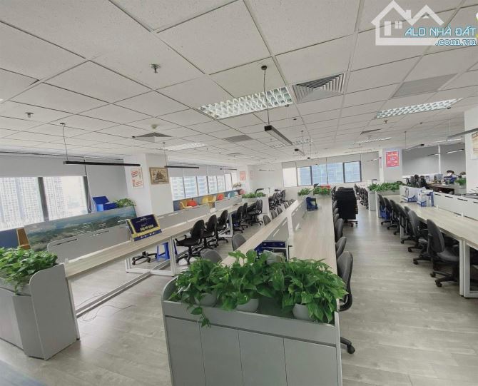 Tòa văn phòng MP Tân Mai DT 180m2 MT 6.5m x 8T thang máy có hầm, Doanh thu 2 tỷ/năm - 1