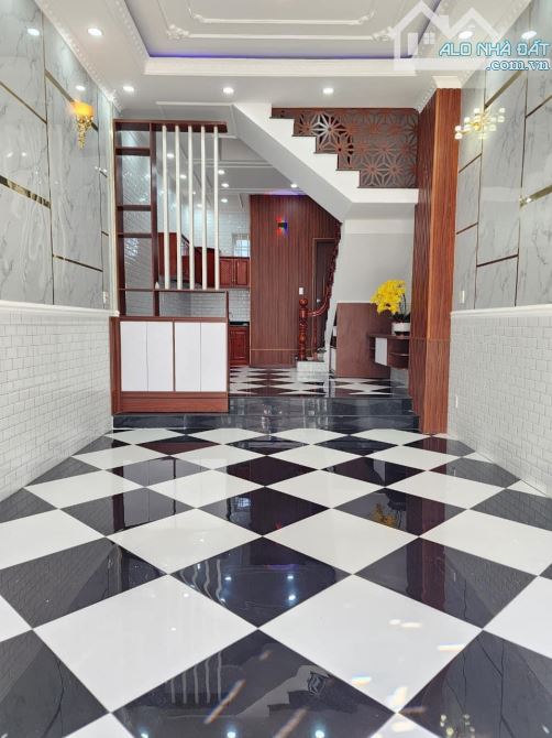 nhà 1 trệt 3 lầu mặt tiền đường Nguyễn Văn Trỗi, P. Xuân Khánh, Q. Ninh kiều, TP. Cần Thơ - 2
