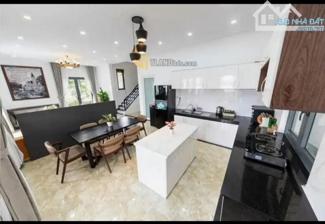 VILLA SÂN VƯỜN CÓ VIEW NGANG 14M 200M2 6P HẺM ÔTÔ ĐƯỜNG NAM HỒ GIÁ 10,5 TỶ - 2