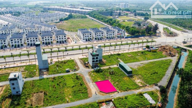 Siêu hiếm lô góc 209m2 mặt tiền 35m2 đất phận lô khu mặt đường Vành Đai 3.5 - 6