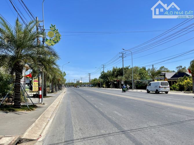 462m2 thổ cạnh Co.opmart Cần Giuộc, thuận lợi kinh doanh mọi ngành nghề, Giá rẻ 2x tr/m2 - 4