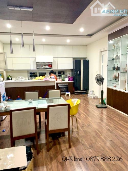 Biệt thự Sài Đồng cho thuê 250m2-4 tầng vỉa hè, ô tô đỗ thoải mái sân vườn rộng 🎊🎊 - 5