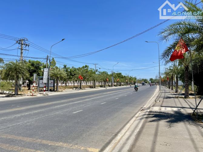462m2 thổ cạnh Co.opmart Cần Giuộc, thuận lợi kinh doanh mọi ngành nghề, Giá rẻ 2x tr/m2 - 5