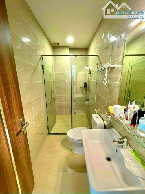 Bán Nhà Hẻm 10 Hoàng Quốc Việt, Phú Thuận, Quận 7, 80m2, 4 Tầng, Chỉ 12 Tỷ 9 - 5