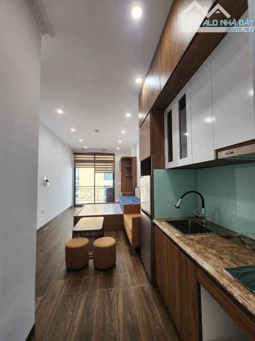 TOÀ VĂN PHÒNG + CĂN HỘ CAO CẤP THANG MÁY - LÔ GÓC 3 THOÁNG - VIEW HỒ - Ô TÔ TRÁNH - 9