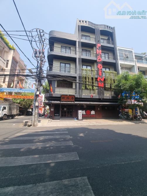 Mặt tiền Đường 3 tháng 2, P.14, Q.10- DT: 12x26m nhà 4 tầng giá chỉ 80 tỷ thương lượng