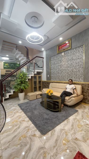 BÁN NHÀ PHAN HUY ÍCH - HXH THÔNG - 4 TẦNG - 4m x10m - NHỈNH 5 Tỷ