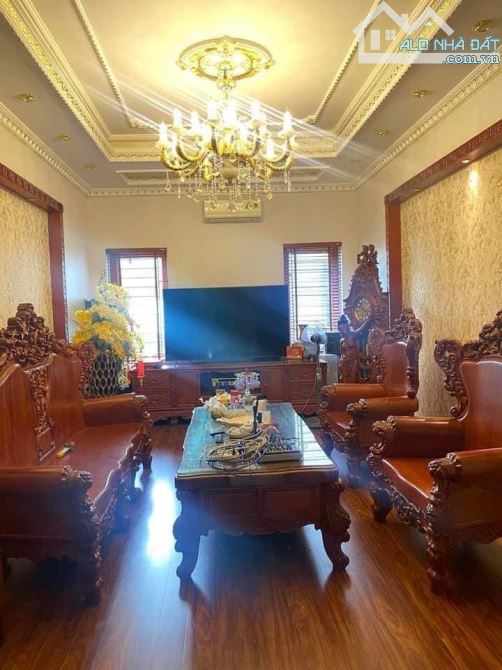Bán nhà 4,5 tầng Kinh Doanh VIP mặt Hoàng Hoa Thám - Bồ Sơn - Võ Cường - Bắc Ninh
