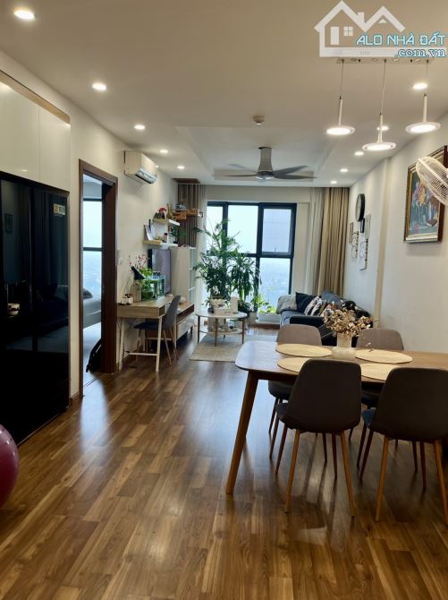 Cho thuê chung cư cao cấp Gold mark City 136 Hồ Tùng Mậu, Căn 2pn 2wc. full đồ