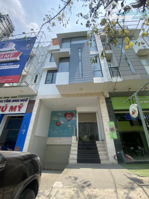 Nhà mặt tiền HOÀNG QUỐC VIỆT, PHÚ MỸ QUẬN 7 - 6x22- Trệt lửng 3 lầu, giảm 25 tỷ SHR