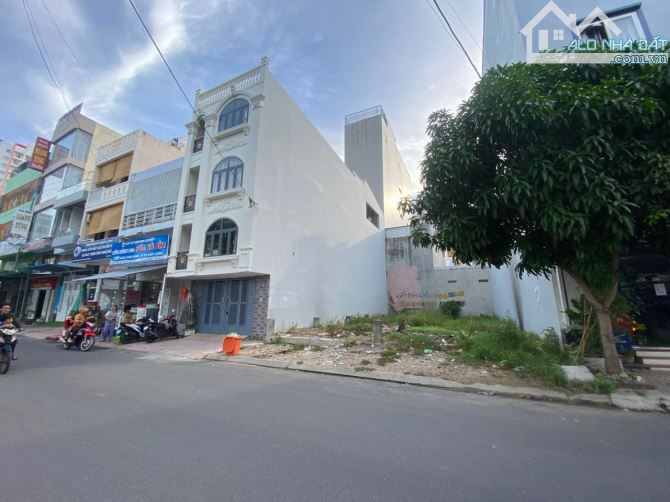 Bán lô cặp mặt tiền đường Thoại Ngọc Hầu, gần biển Nha Trang giá chỉ 58 triệu/m2