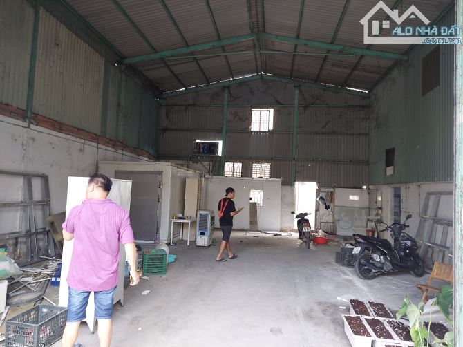 Cho thuê nhà xưởng 200m2 gần Quốc Lộ 1A phường Thạnh Lộc Quận 12 - 1