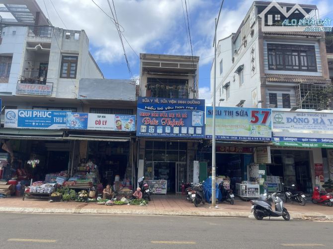 Chính chủ bán nhà 144m2, 2 mặt tiền chợ Quảng Phú, Cư