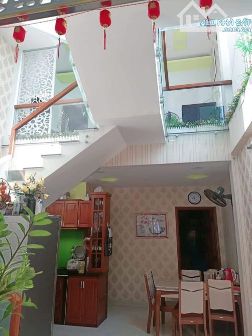 ► Nhà Nguyễn Phước Nguyên Kiệt Ô tô 30m ra MT , 134m2, 3 mê, + 2 Phòng thuê lối đi riêng - 1