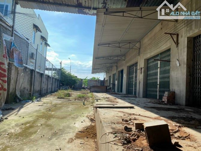 Giá 7,2 tỷ. Bán đất 2 mặt tiền view sông xã Bình Hoà, dt 946m có 300m thổ cư. - 1