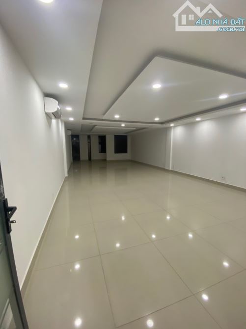 Nhà mặt tiền HOÀNG QUỐC VIỆT, PHÚ MỸ QUẬN 7 - 6x22- Trệt lửng 3 lầu, giảm 25 tỷ SHR - 2