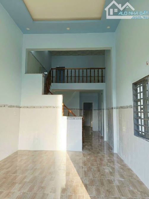 ✨ Nhà gồm: 1 PK, Bếp, 3 PN & 2 Wc. Phía sau nhà có 4 phòng trọ đang cho thuê kín - 2.1 Tỷ - 2