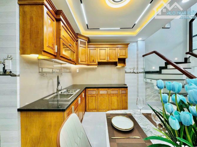 LÊN SÓNG SIÊU PHẨM ĐẸP LUNG LINH ĐÚC LỬNG 2 LẦU 🏡Vị trí Phạm Văn Chiêu - P.14 - Gò Vấp 💰 - 5