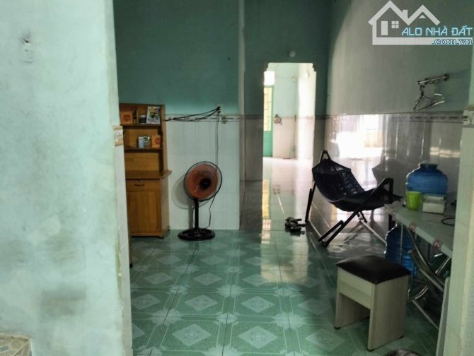 BÁN NHÀ GẦN HỒ BƠI PHƯƠNG NAM TRẢNG DÀI CHỈ 2,4 TỶ - 6
