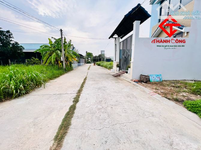 Bán nhà hẻm xe hơi 239 Nguyễn Văn Rành Tp.Tân An, cách Vincom Tân An 1,2km ☘️Dt :5x30m (cô - 8