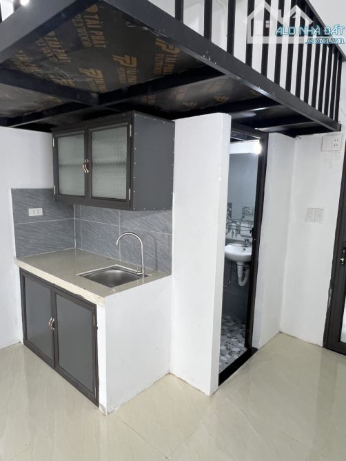 Bán tòa nhà CCMN Phùng Khoang, DT 70m2 xây mới 6 tầng thang máy, gác xép 16pkk giá 12.5 tỷ - 1