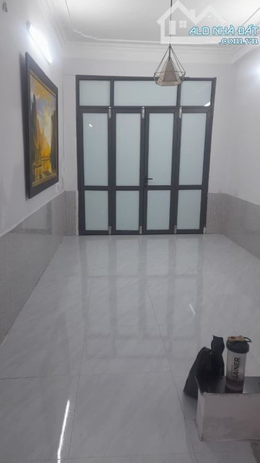 Cho thuê nhà riêng Vĩnh Hưng 30 m2 x 4t 8 triệu cách mặt đường chỉ 20m - 2