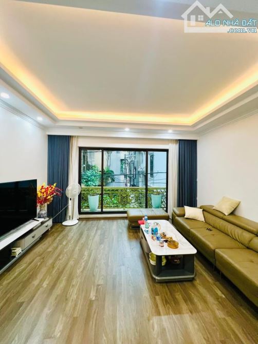 Siêu Phẩm Cầu Giấy 50m2 7 tầng thang máy Phân Lô giá 13.2 tỷ - 3