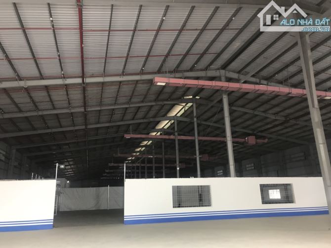 Cho thuê kho xưởng tại khu công nghiệp Thạch Thất - Quốc Oai, DT : 5500m2. Giá: 4,5 $/m2 - 3